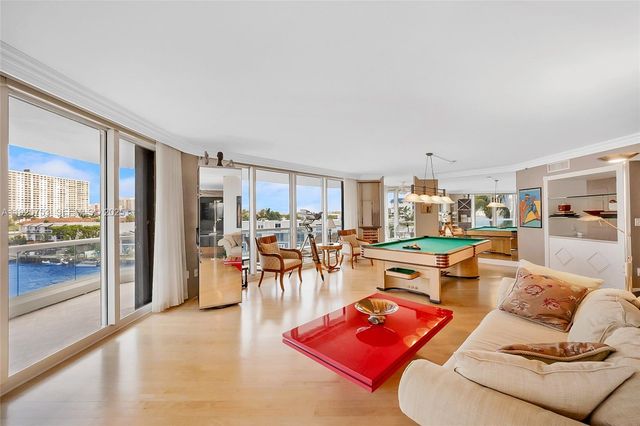 2600 Island Blvd 301, Aventura, FL 33160