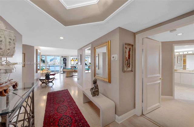 2600 Island Blvd 301, Aventura, FL 33160