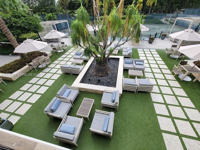 2600 Island Blvd 301, Aventura, FL 33160