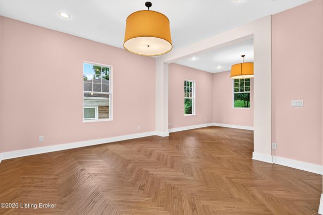 1854 Trevilian Way, Louisville, KY 40205