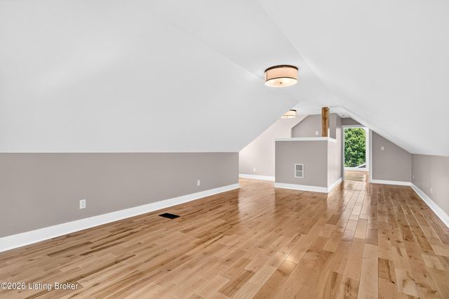 1854 Trevilian Way, Louisville, KY 40205