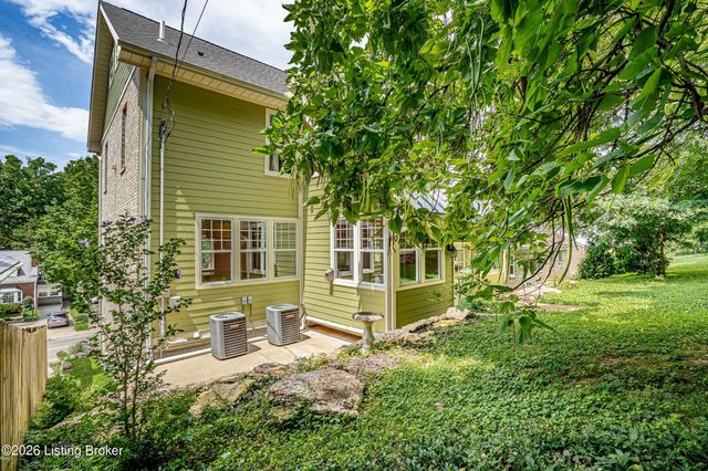 1854 Trevilian Way, Louisville, KY 40205