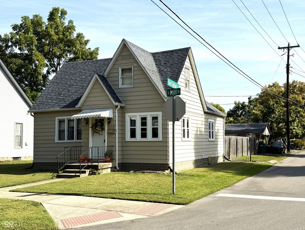 327 S Mill Street, Plainfield, IN 46168