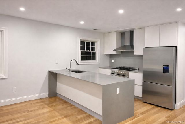 15121 17th Avenue, Whitestone, NY 11357