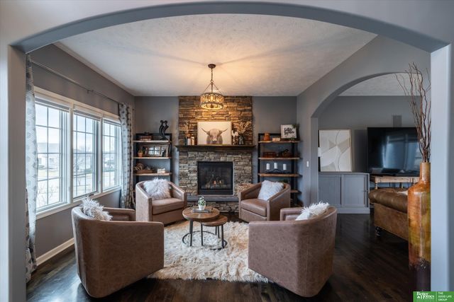 2714 N HWS Cleveland Boulevard, Omaha, NE 68116