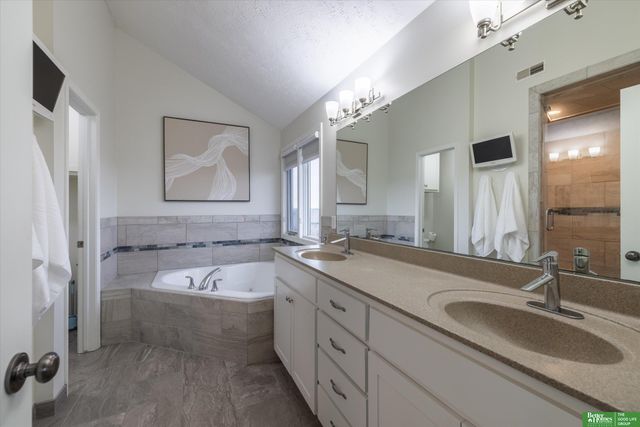 2714 N HWS Cleveland Boulevard, Omaha, NE 68116