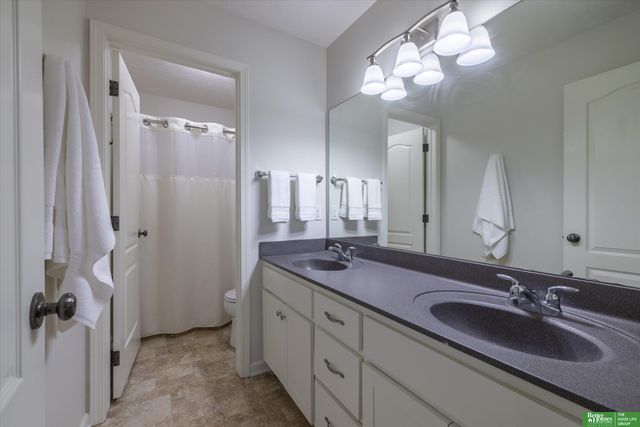 2714 N HWS Cleveland Boulevard, Omaha, NE 68116