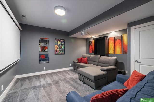 2714 N HWS Cleveland Boulevard, Omaha, NE 68116