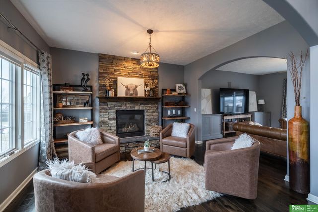 2714 N HWS Cleveland Boulevard, Omaha, NE 68116