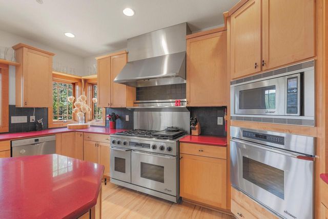 3659 Cedar Creek COURT, Jackson, WI 53037