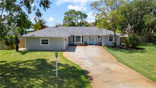 698 Fischer Drive, Sebastian, FL 32958