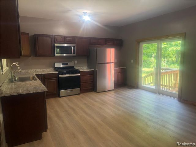 8566 Fostoria Road, Fostoria, MI 48435