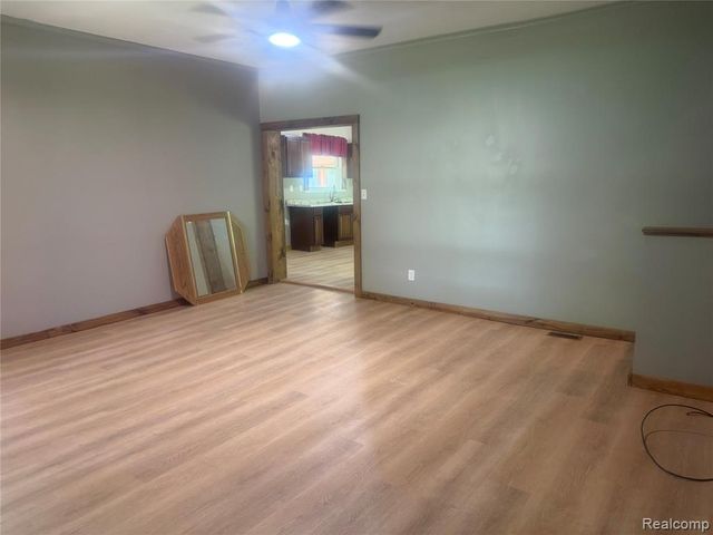 8566 Fostoria Road, Fostoria, MI 48435