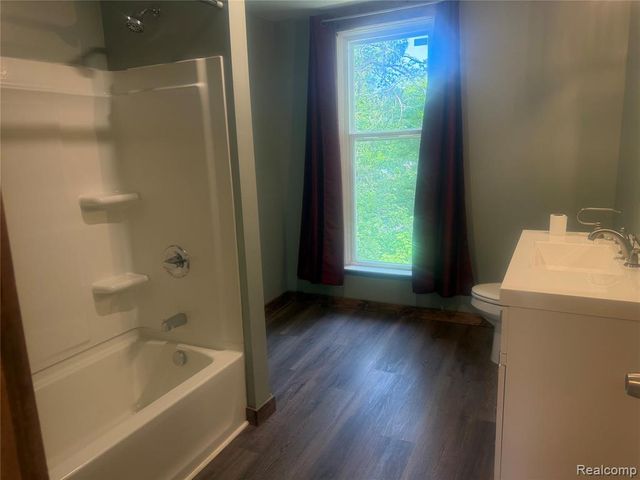 8566 Fostoria Road, Fostoria, MI 48435