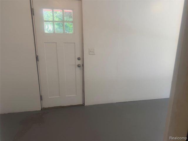 8566 Fostoria Road, Fostoria, MI 48435