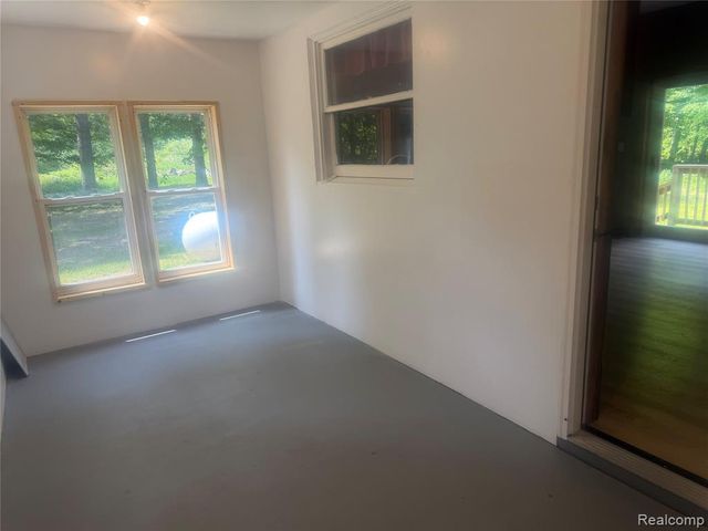 8566 Fostoria Road, Fostoria, MI 48435