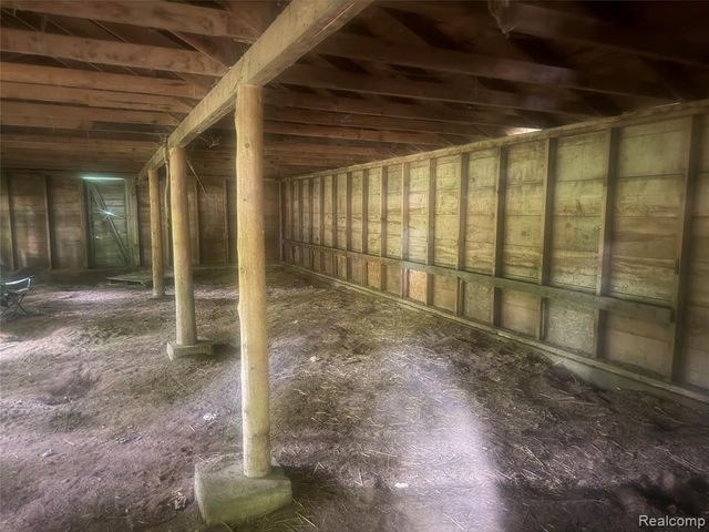8566 Fostoria Road, Fostoria, MI 48435