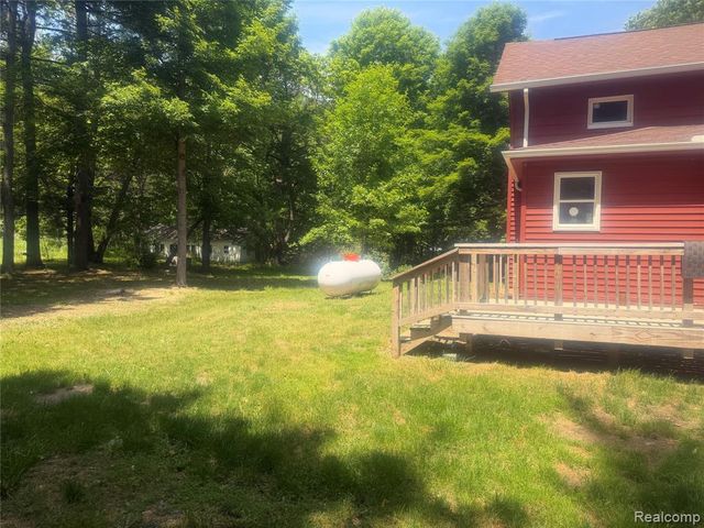 8566 Fostoria Road, Fostoria, MI 48435