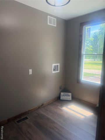 8566 Fostoria Road, Fostoria, MI 48435