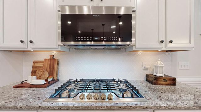 2042 Acadia Falls Lane, Lancaster, SC 29720