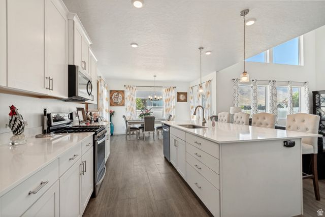 4772 N TOPAZ DR, Eagle Mountain, UT 84005