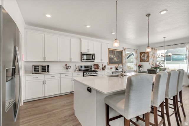 4772 N TOPAZ DR, Eagle Mountain, UT 84005