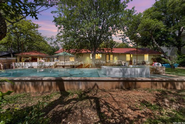 308 tanglewood, Fredericksburg, TX 78624