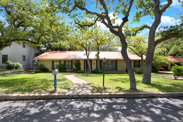 308 tanglewood, Fredericksburg, TX 78624