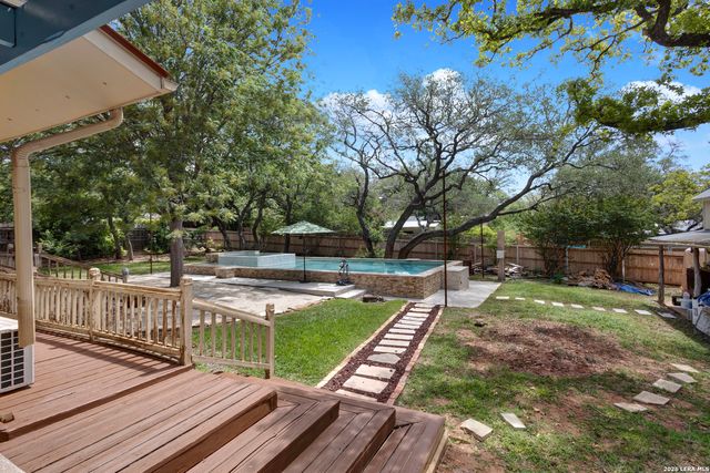 308 tanglewood, Fredericksburg, TX 78624
