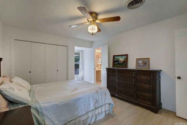 308 tanglewood, Fredericksburg, TX 78624