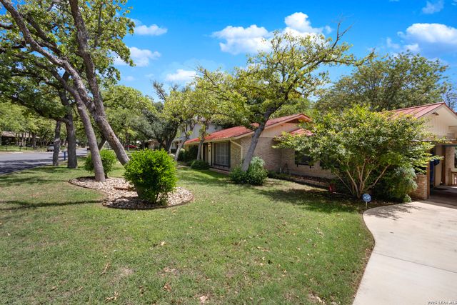308 tanglewood, Fredericksburg, TX 78624