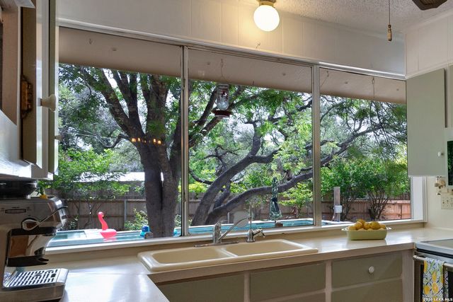 308 tanglewood, Fredericksburg, TX 78624