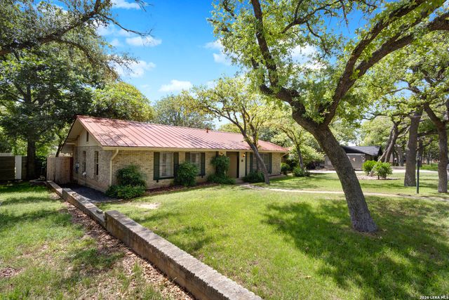 308 tanglewood, Fredericksburg, TX 78624