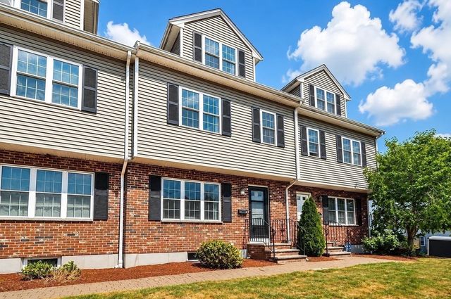 39 Curve Street 39, Dedham, MA 02026