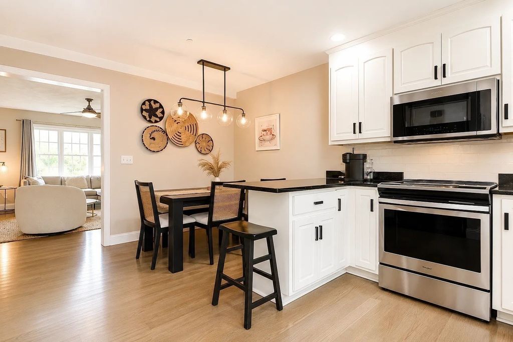 39 Curve Street 39, Dedham, MA 02026