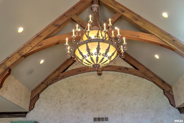 4412 N MILLER Avenue, Peoria Heights, IL 61616