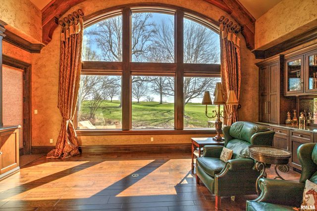 4412 N MILLER Avenue, Peoria Heights, IL 61616