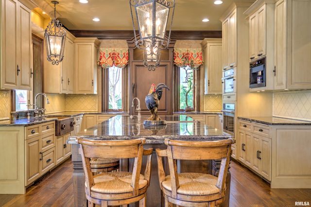 4412 N MILLER Avenue, Peoria Heights, IL 61616