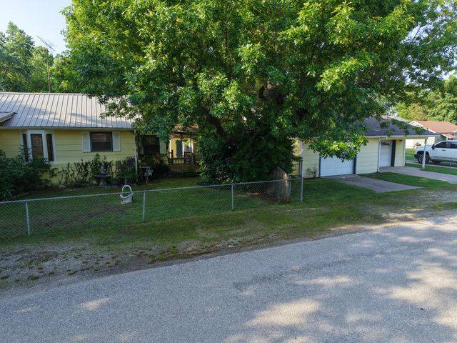 400 N Vine Street, Commerce, OK 74339