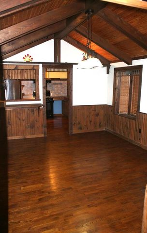 400 N Vine Street, Commerce, OK 74339