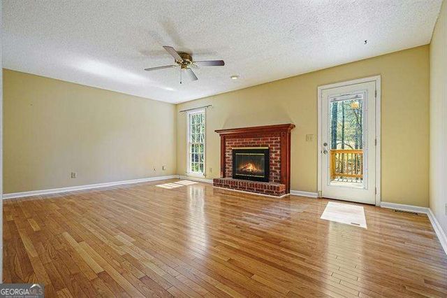 4241 Glenforest Way NE, Roswell, GA 30075