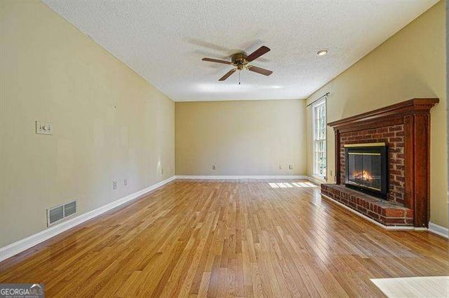 4241 Glenforest Way NE, Roswell, GA 30075