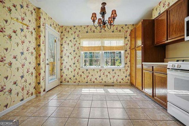 4241 Glenforest Way NE, Roswell, GA 30075