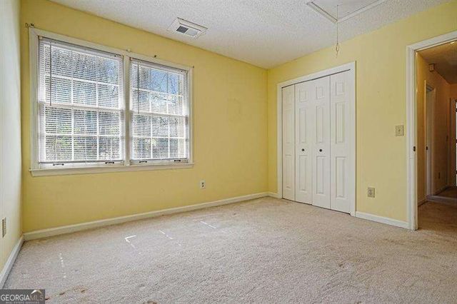 4241 Glenforest Way NE, Roswell, GA 30075