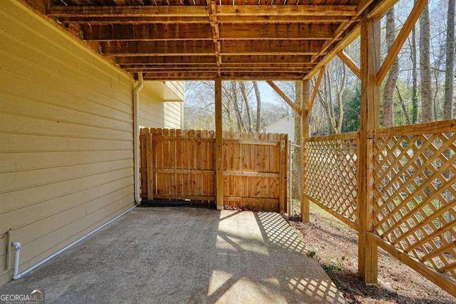 4241 Glenforest Way NE, Roswell, GA 30075