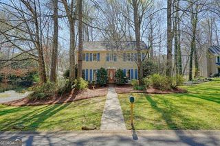 4241 Glenforest Way NE, Roswell, GA 30075