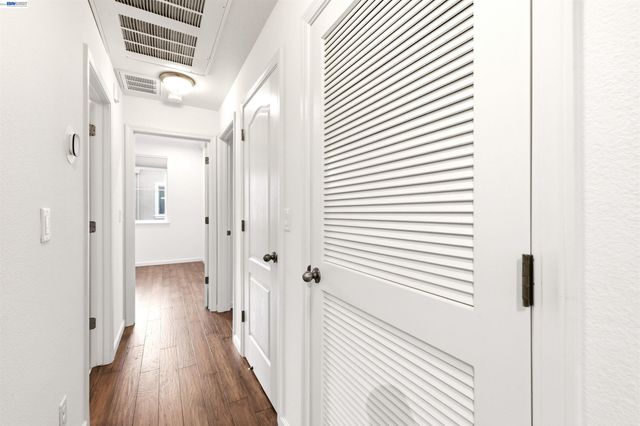 4704 Norris Canyon Rd 203, San Ramon, CA 94583