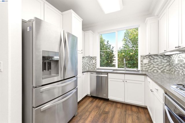 4704 Norris Canyon Rd 203, San Ramon, CA 94583