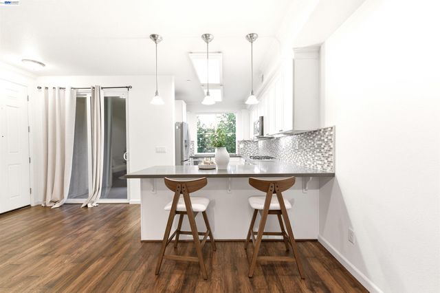 4704 Norris Canyon Rd 203, San Ramon, CA 94583