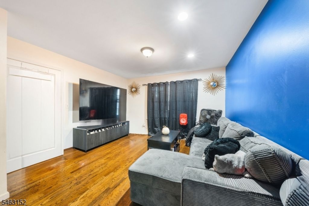 409 High St, Elizabeth City, NJ 07202 — photo 2